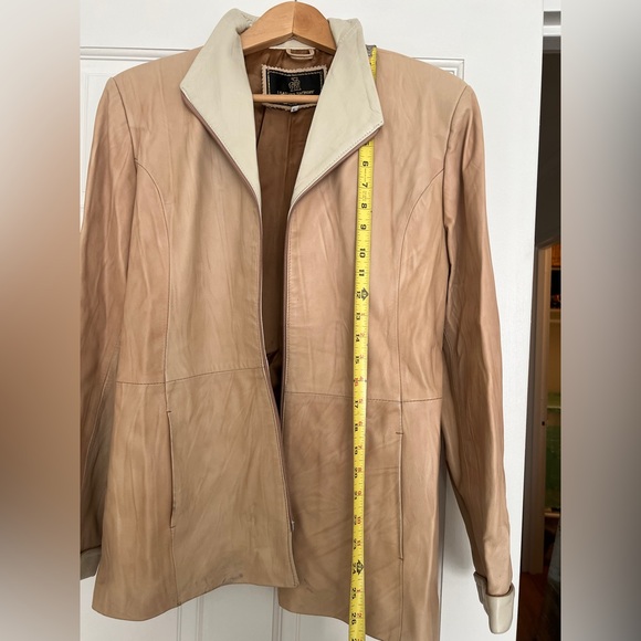 Tan/Cream leather coat, size L (approximately size 10-12 US) - Picture 5 of 11